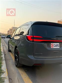 Chrysler Pacifica